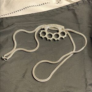 Chic Silver Necklace with Bold Pendant